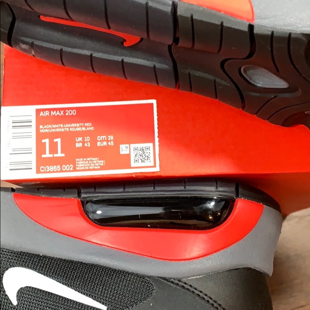 NIKE AIR MAX 200 Black/White-University Red - Picture 8 of 16